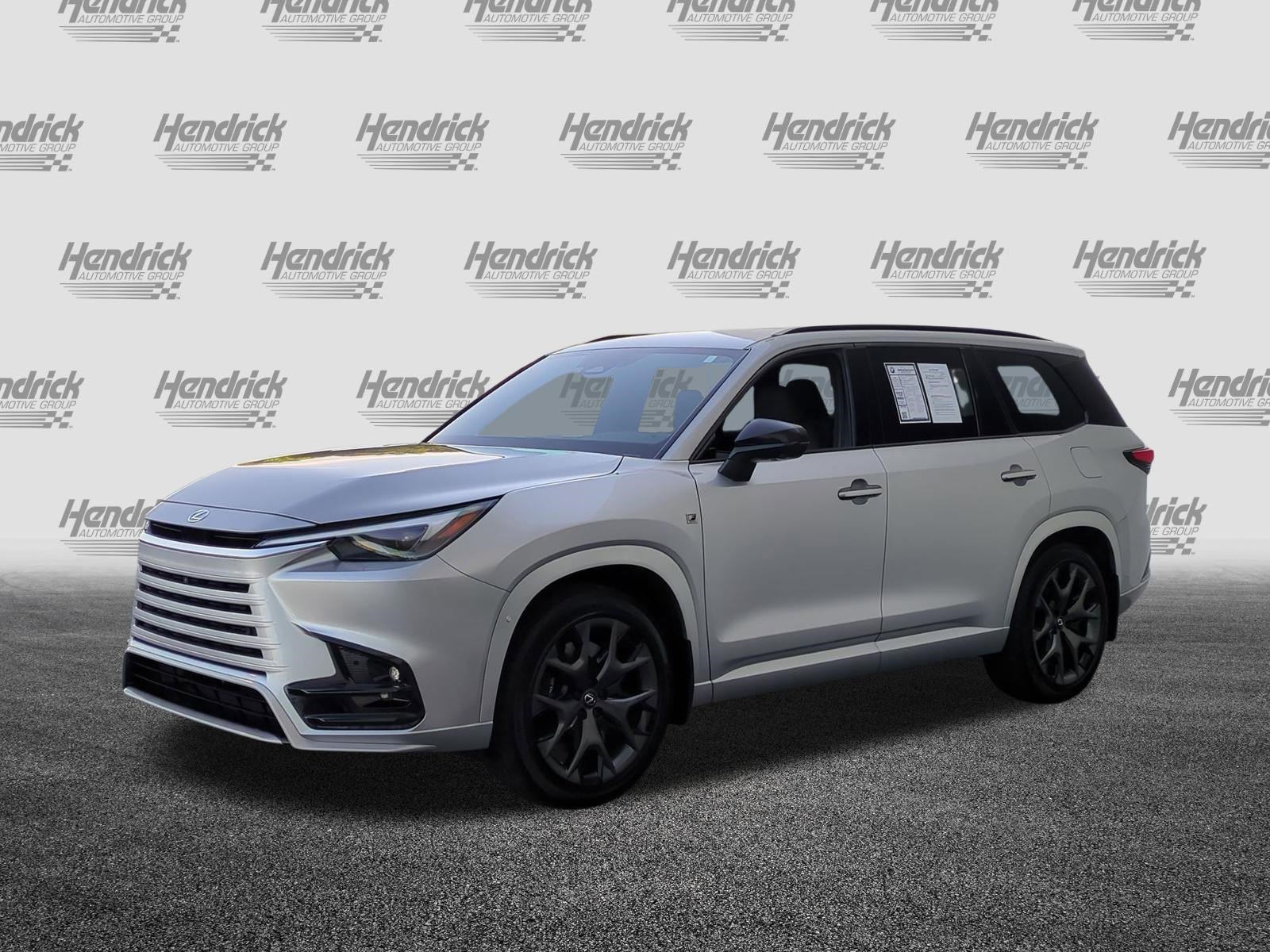 Used 2025 Lexus TX 500h AWD w/ Technology Package image 5