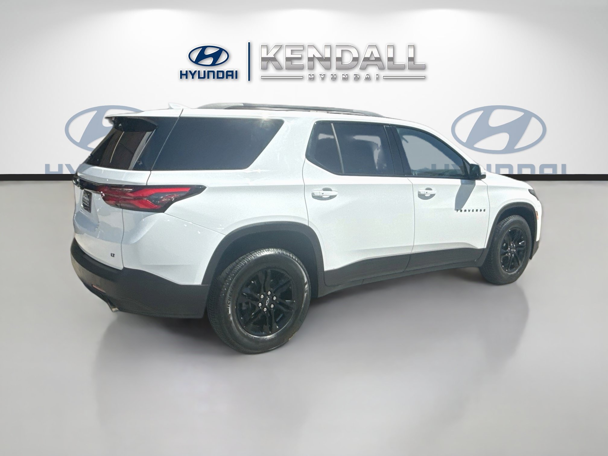 Used 2022 Chevrolet Traverse LT FWD image 6