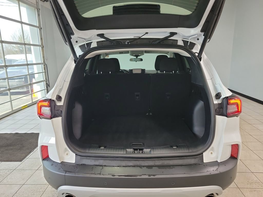 Used 2023 Ford Escape Active w/ Tech Pack #1 image 11