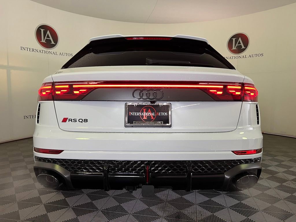 New 2026 Audi RS Q8 performance image 5
