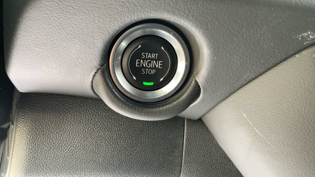 Used 2025 Chevrolet Suburban Premier AWD/4WD image 45