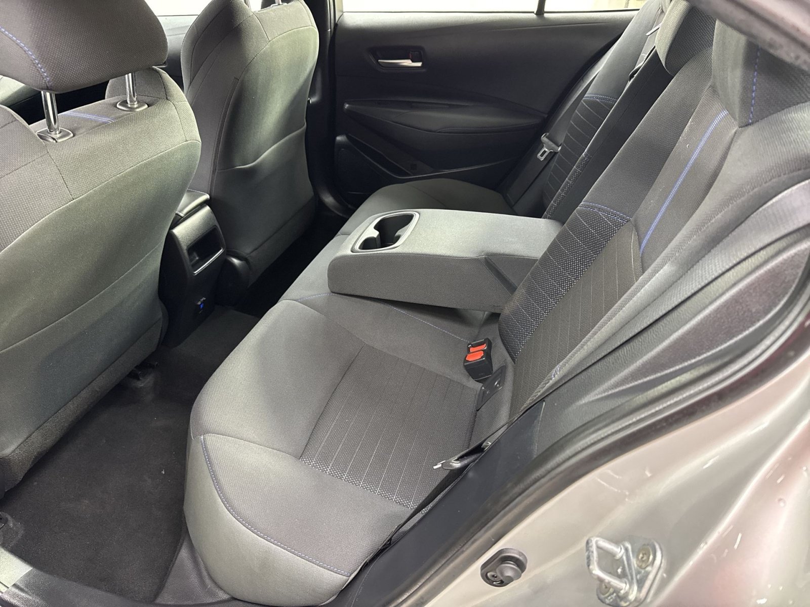 Used 2021 Toyota Corolla SE FWD image 35