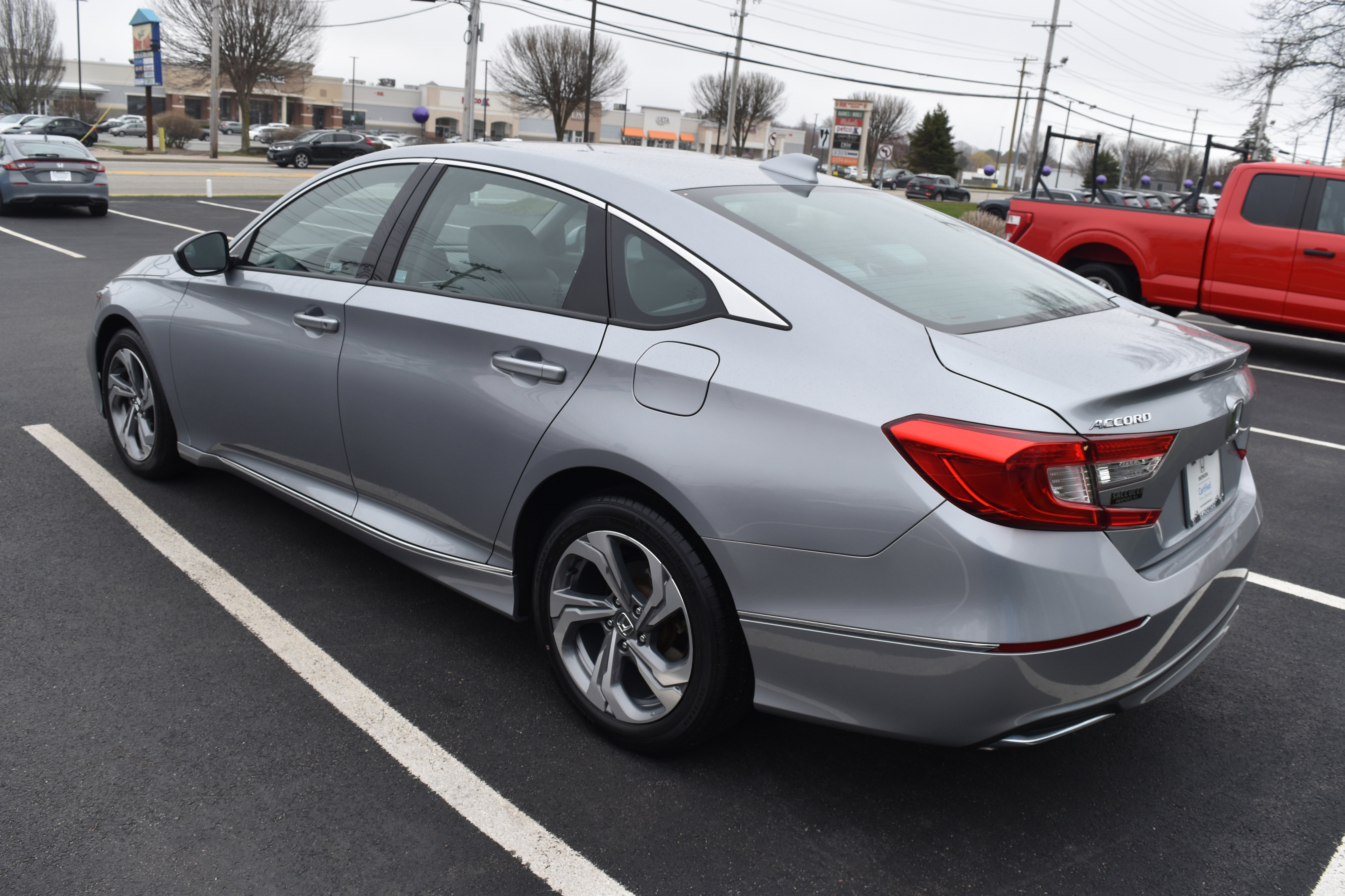 Certified 2020 Honda Accord EX image 4