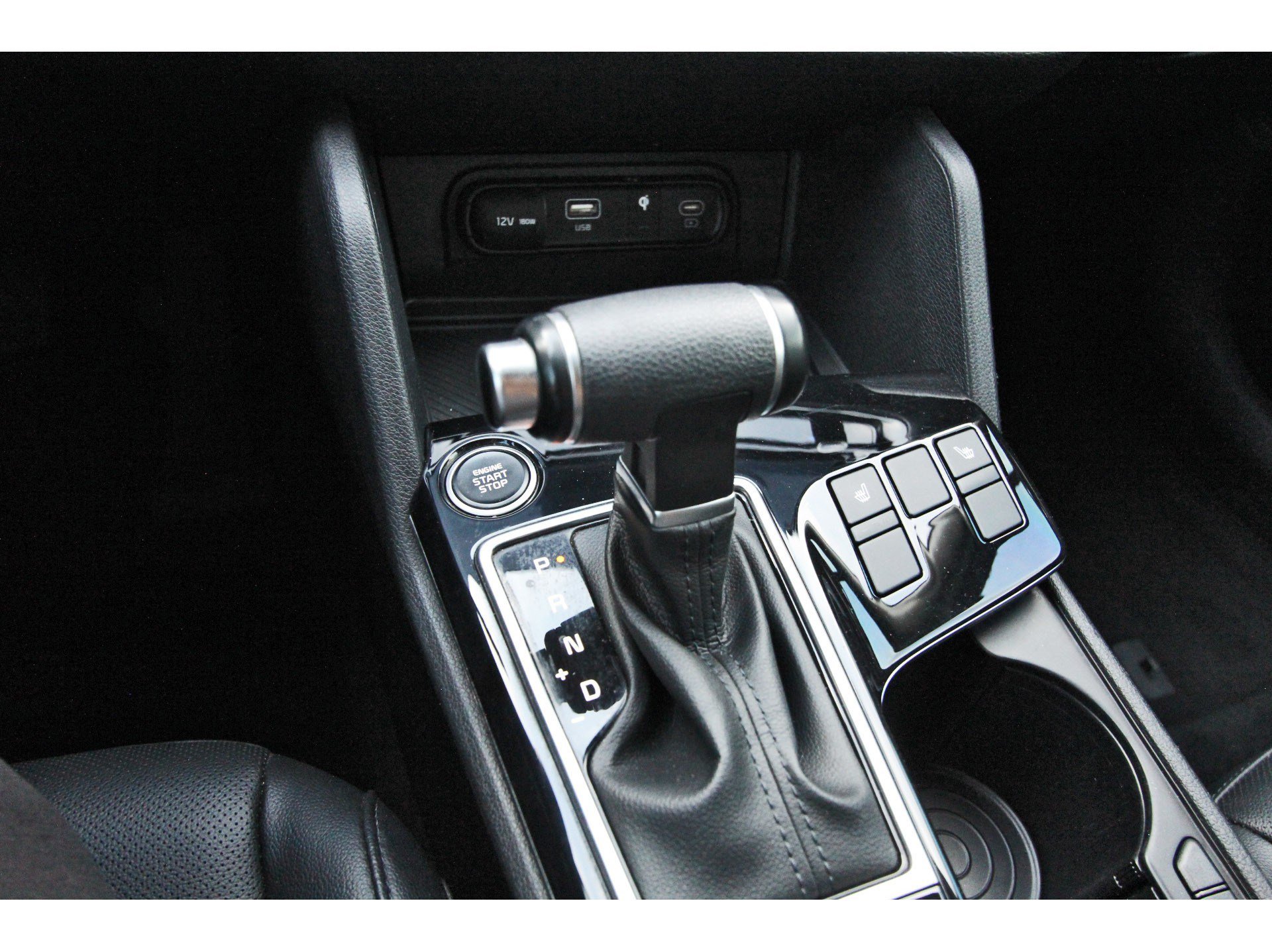 Certified 2024 Kia Sportage EX FWD image 30