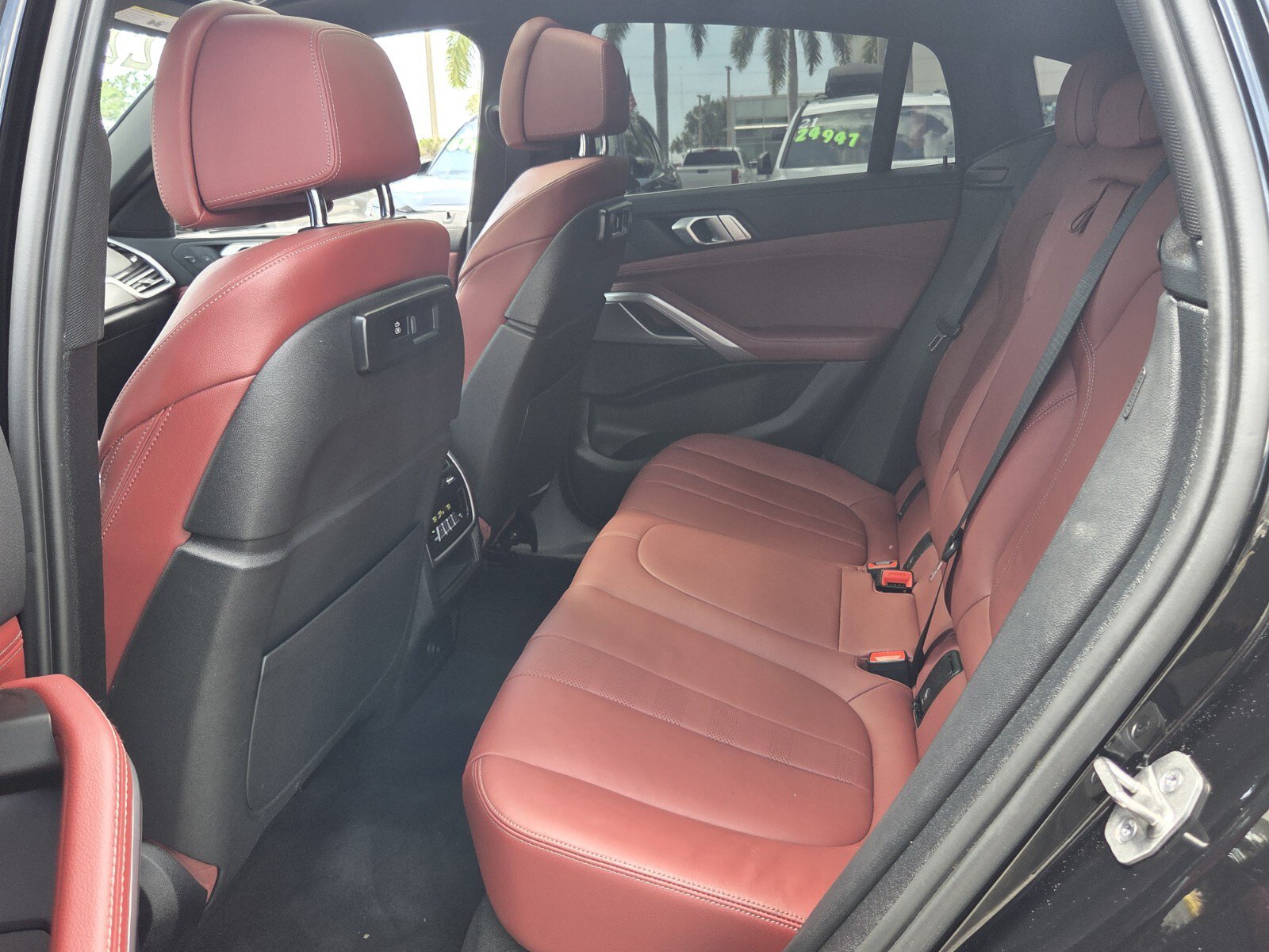 Used 2022 BMW X6 xDrive40i w/ Luxury Seating Package AWD/4WD image 11