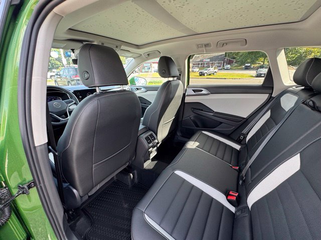 New 2027 Volkswagen Taos SEL AWD/4WD image 10
