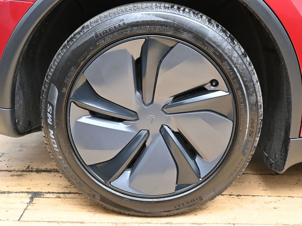 Used 2026 Tesla Model Y AWD image 12