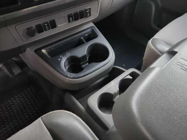 Used 2018 Nissan NV 2500 SV RWD image 19
