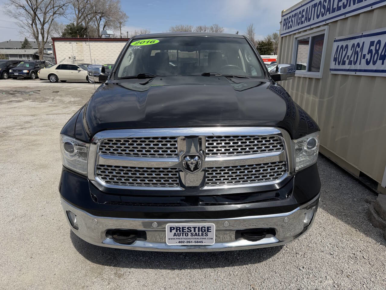 Used 2016 RAM 1500 Laramie w/ Convenience Group AWD/4WD image 2