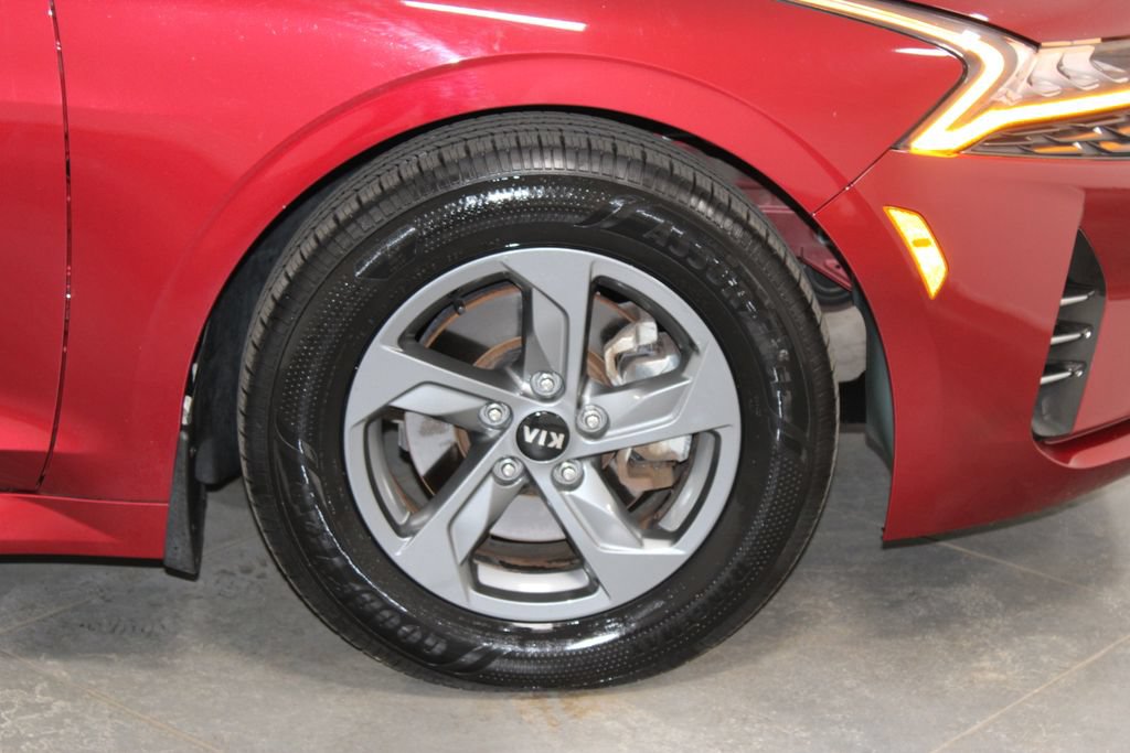 Used 2021 Kia K5 LX FWD image 13