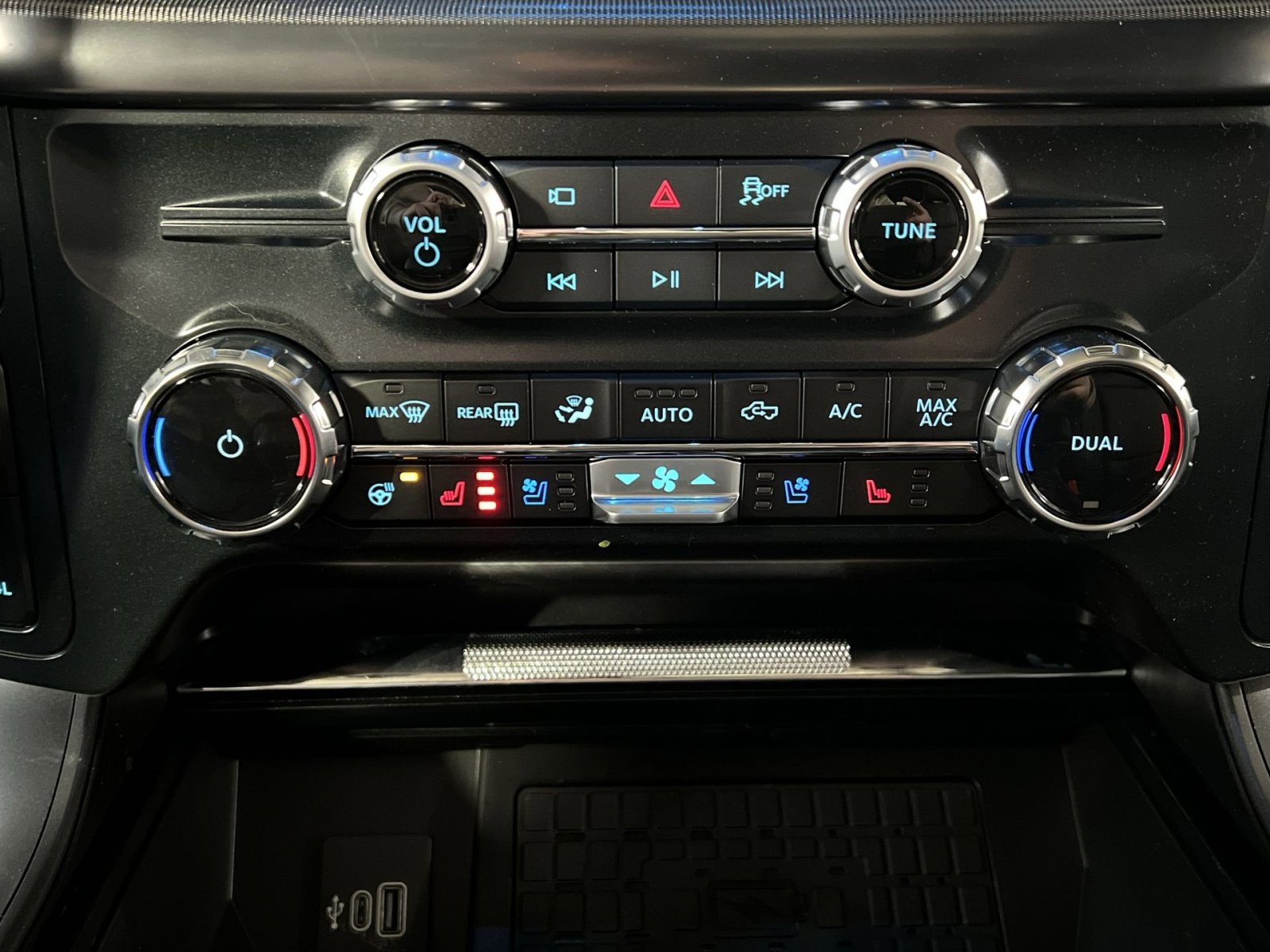 New 2026 Ford F150 Lariat w/ Equipment Group 501A Mid image 21