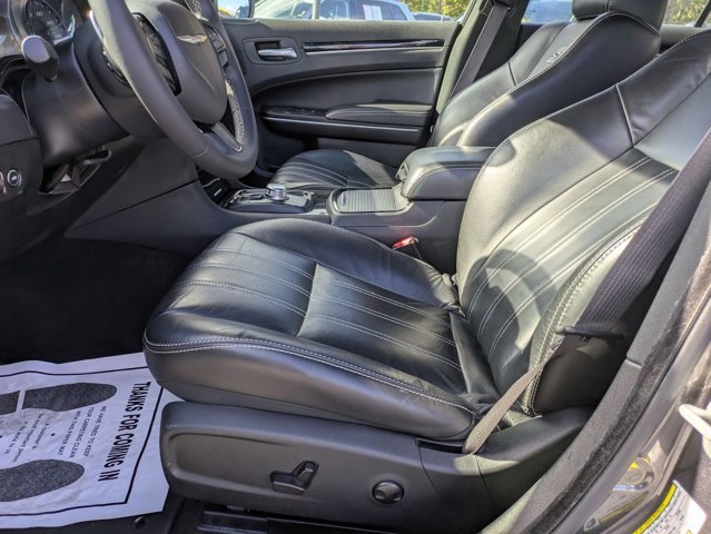 Used 2023 Chrysler 300 S image 18