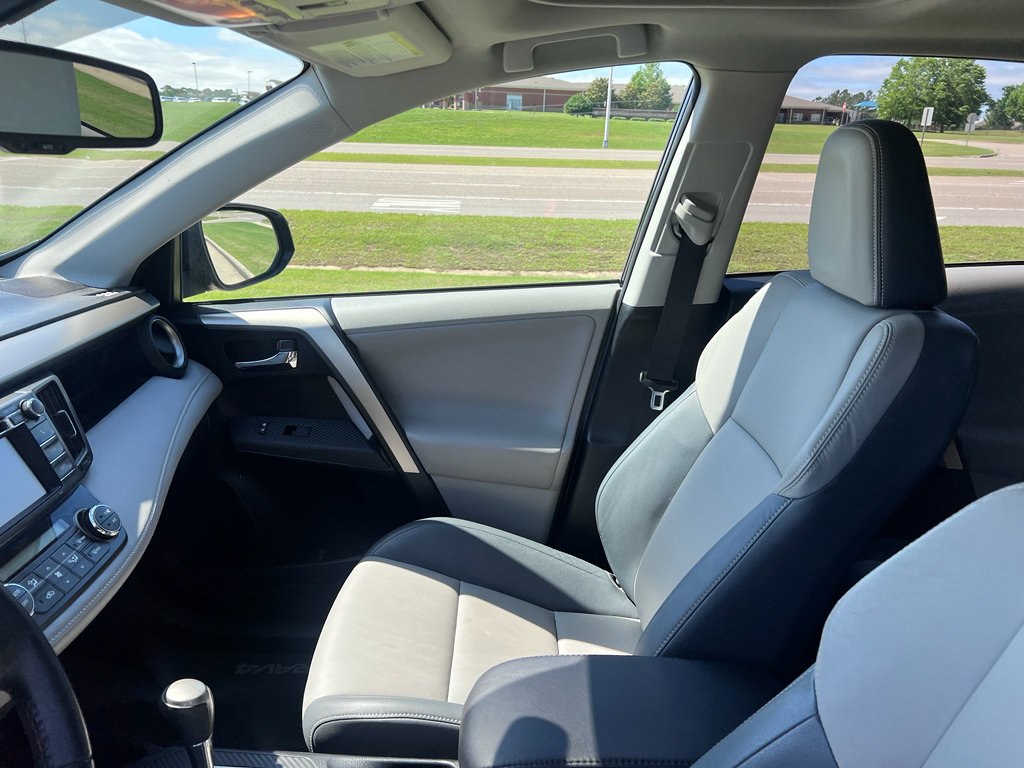 Used 2013 Toyota RAV4 Limited FWD image 21