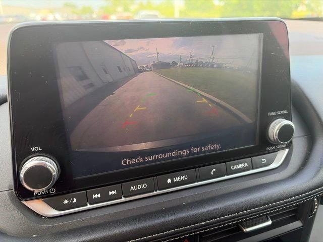 Used 2021 Nissan Rogue S AWD/4WD image 22