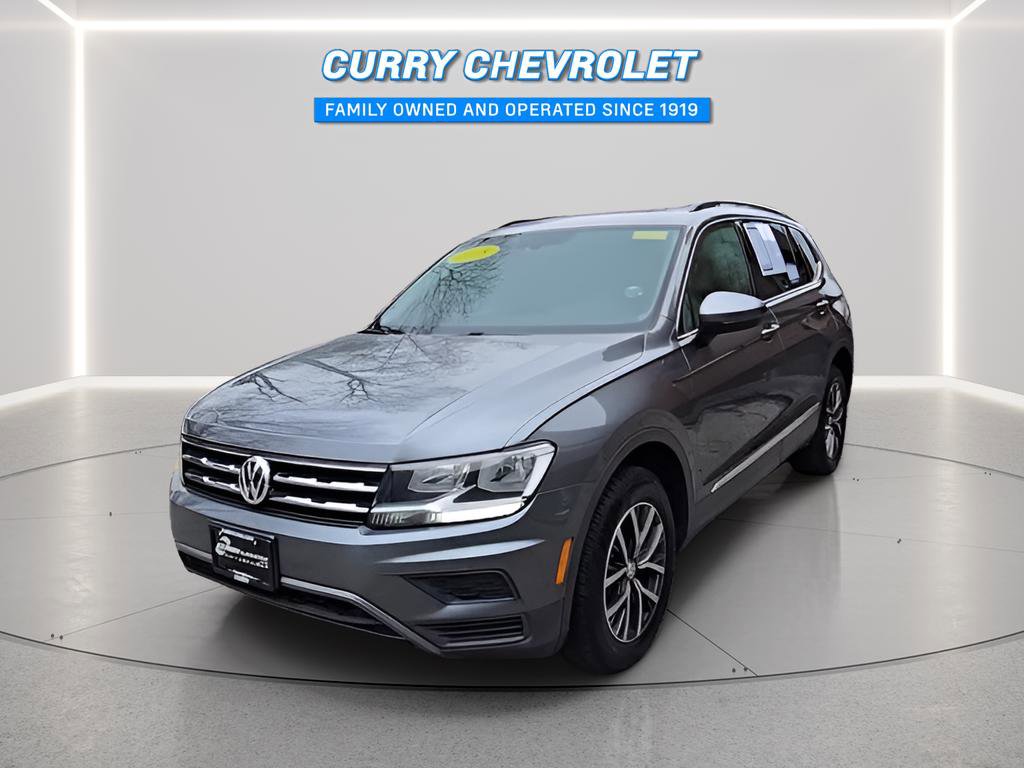 Used 2018 Volkswagen Tiguan SE w/ Panoramic Sunroof Package image 6