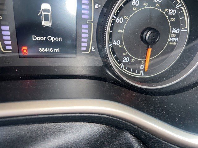 Used 2016 Jeep Cherokee Latitude w/ Safety/Convenience Group image 2