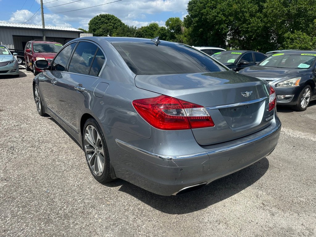 Used 2014 Hyundai Genesis 5.0 R-Spec image 4