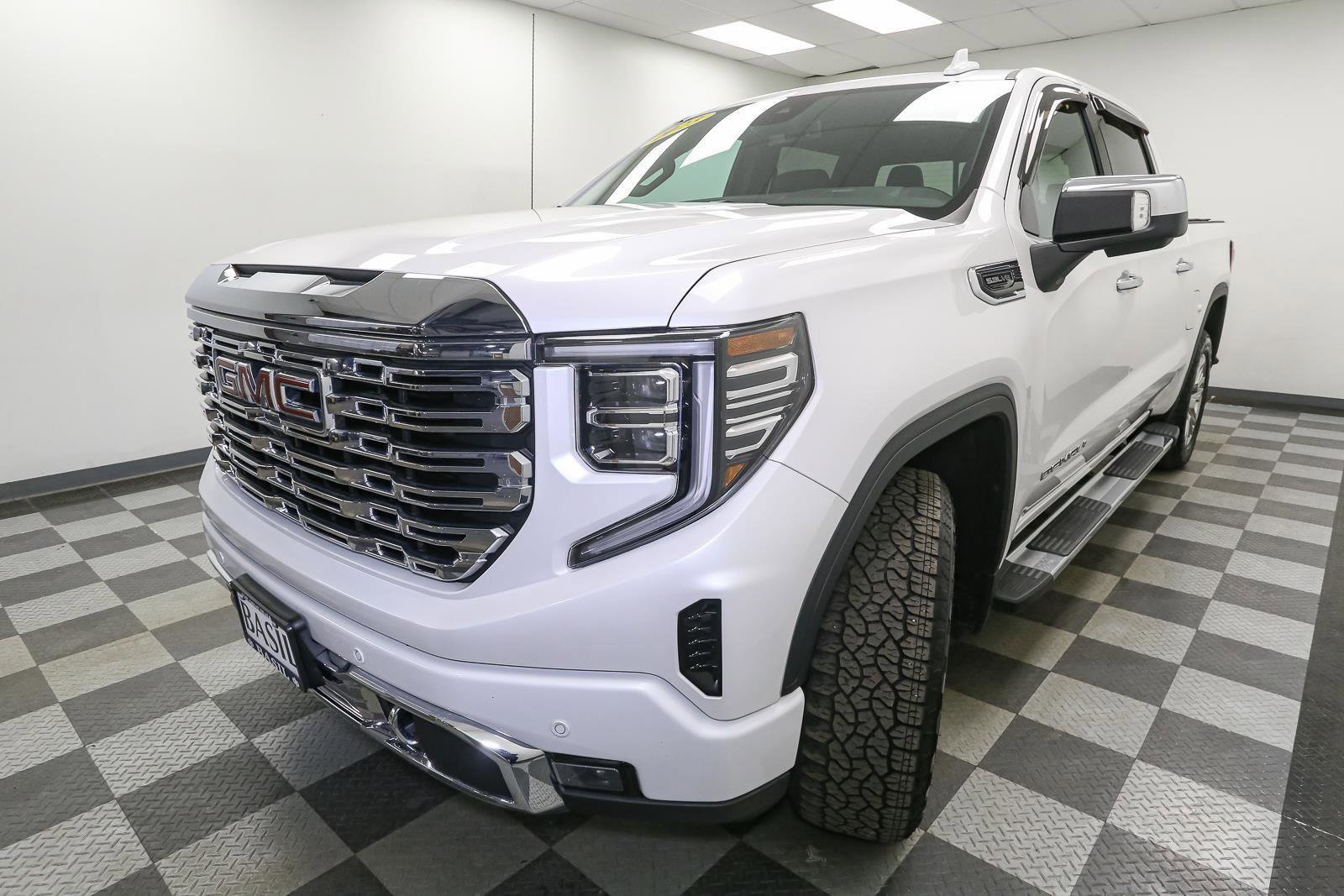 Used 2023 GMC Sierra 1500 Denali image 4