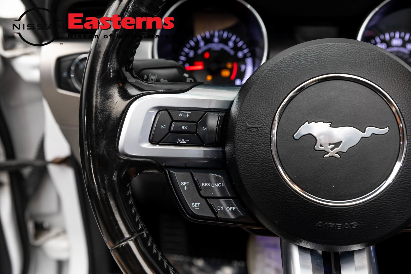 Used 2022 Ford Mustang Premium RWD image 15