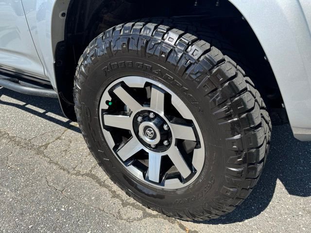 Used 2024 Toyota 4Runner TRD Off-Road Premium w/ Moonroof Package AWD/4WD image 11