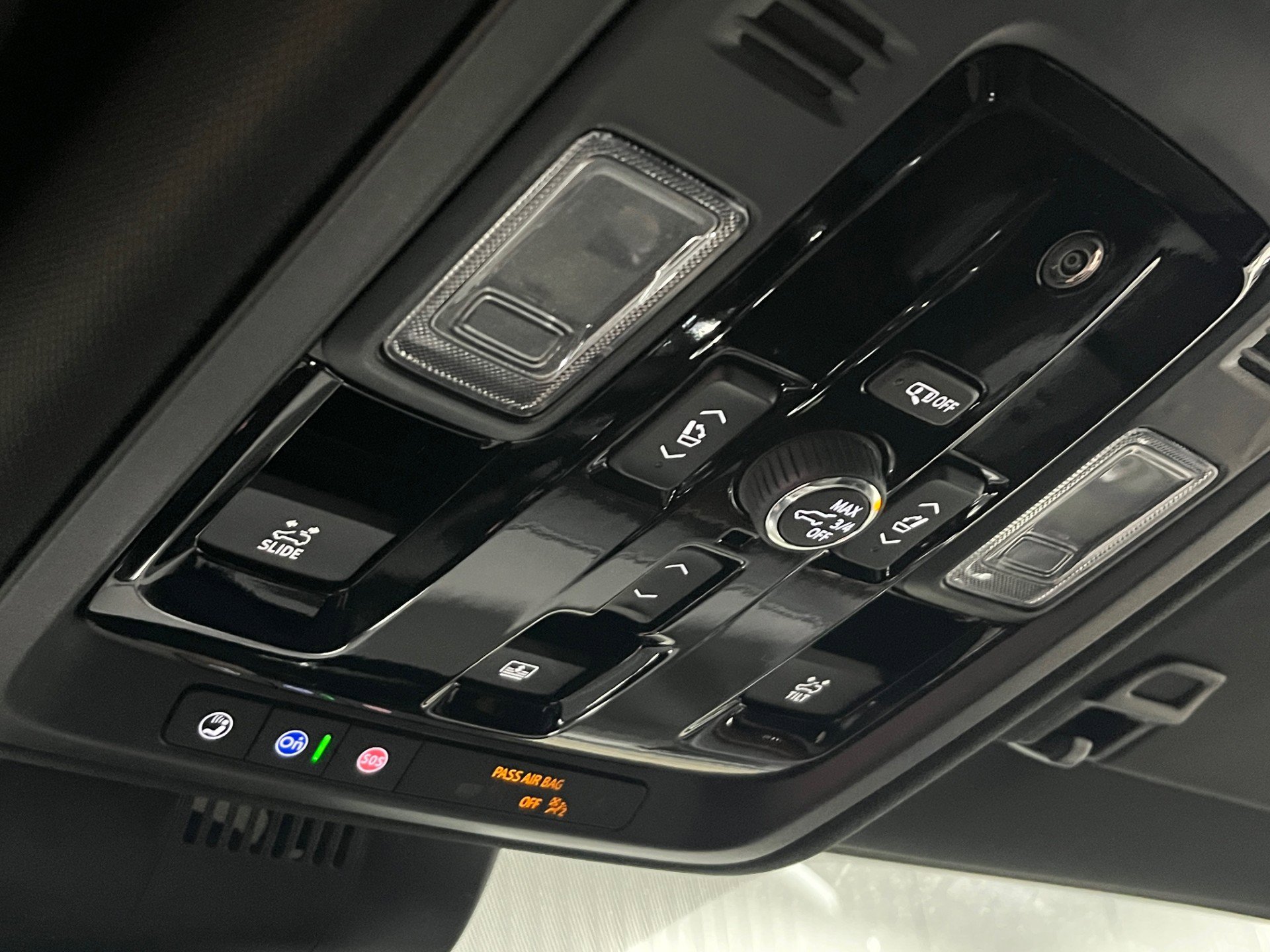 New 2026 GMC Yukon XL Denali w/ Sun & Power Step Package image 17