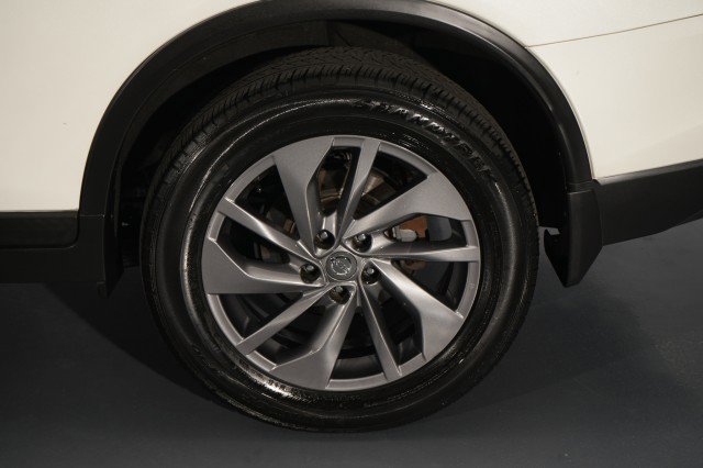 Used 2016 Nissan Rogue SL w/ SL Premium Package image 22