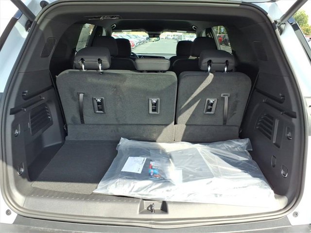 New 2026 Chevrolet Traverse LT w/ Driver Confidence Package image 5