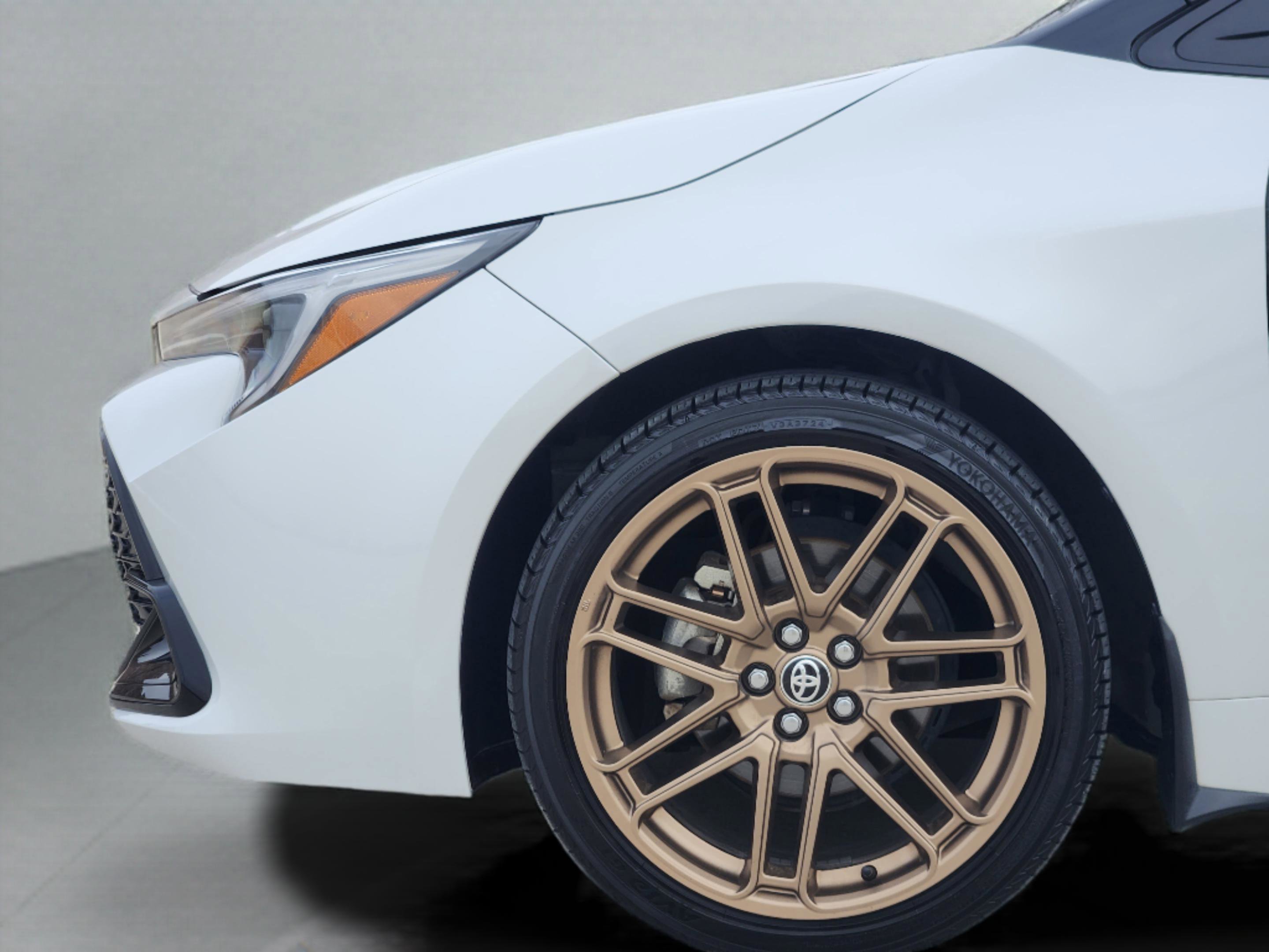 Used 2025 Toyota Corolla Hatchback image 10