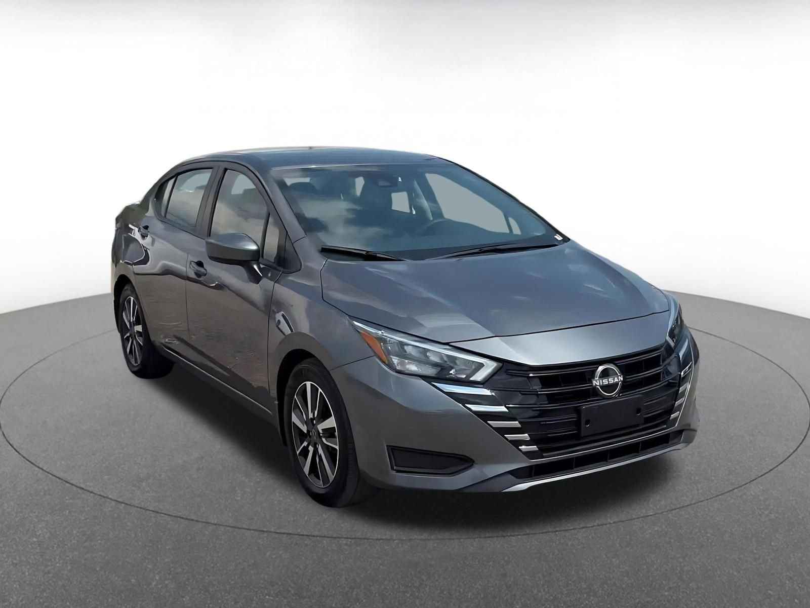 Used 2025 Nissan Versa SV w/ Trunk Package image 3