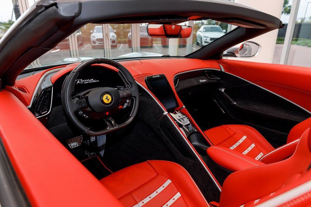 Used 2024 Ferrari Roma Spider RWD image 37