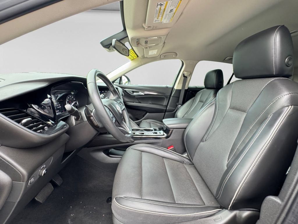 Used 2023 Buick Envision Essence AWD/4WD image 20