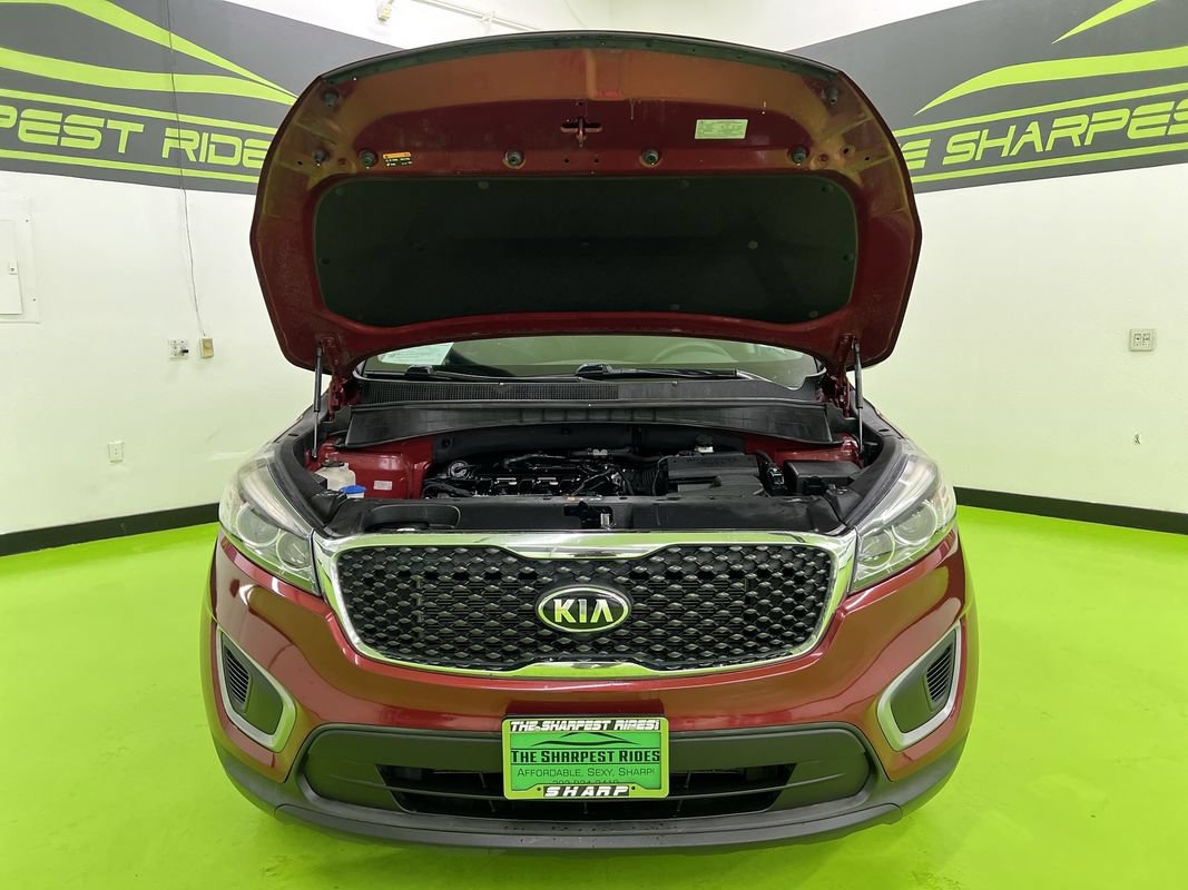 Used 2016 Kia Sorento LX AWD/4WD image 4