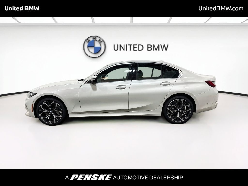 Certified 2025 BMW 330i Sedan RWD image 8