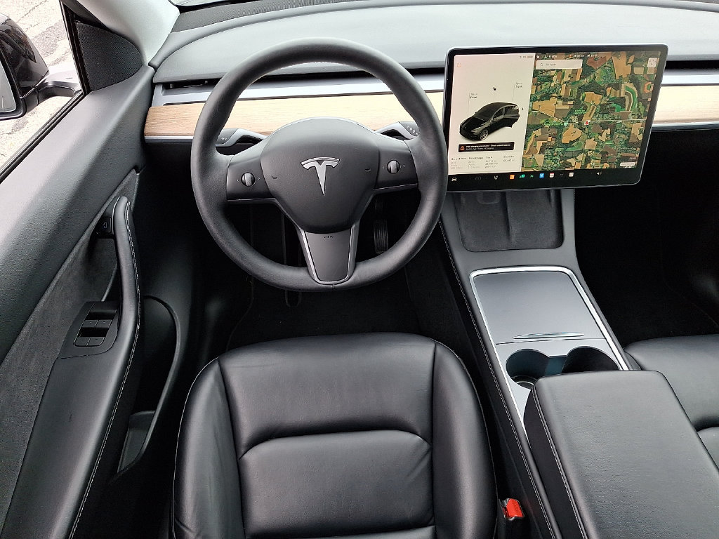 Used 2021 Tesla Model Y Long Range AWD/4WD image 11