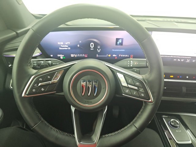 Used 2025 Buick Enclave Preferred image 11