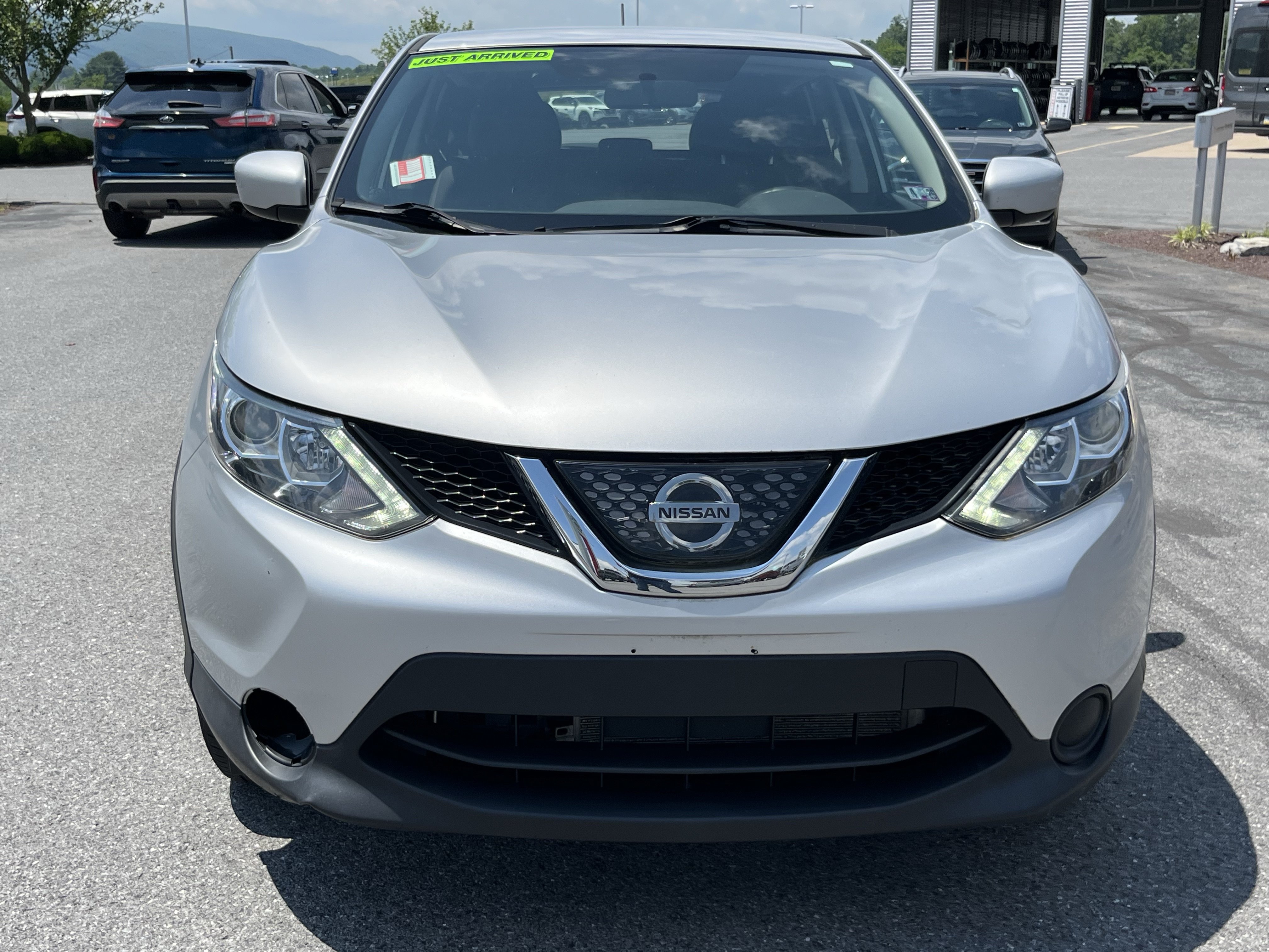 Used 2018 Nissan Rogue Sport S AWD/4WD image 11