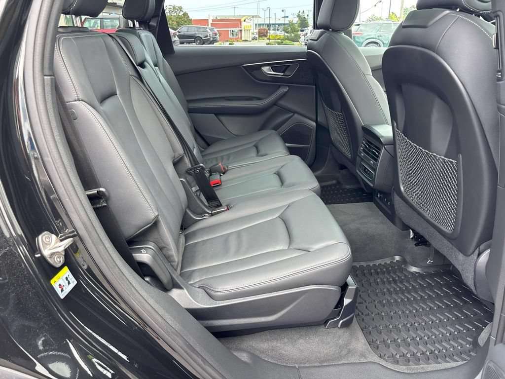 Used 2025 Audi Q7 2.0T Premium Plus AWD/4WD image 18
