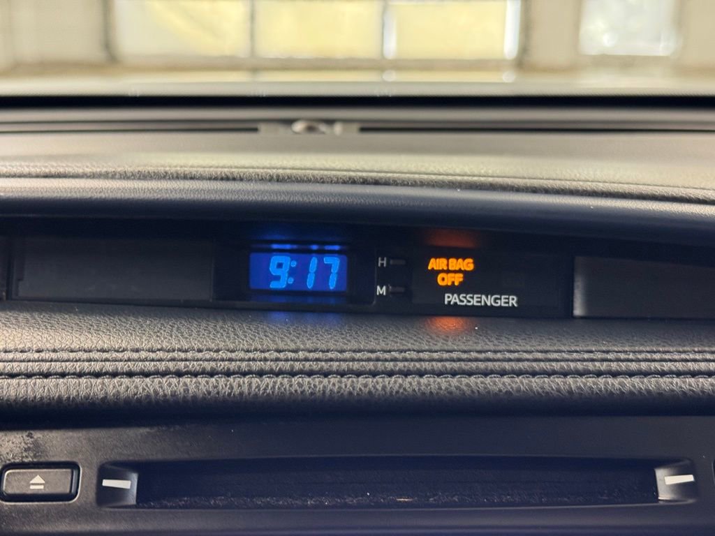 Used 2019 Toyota Highlander XLE FWD image 40