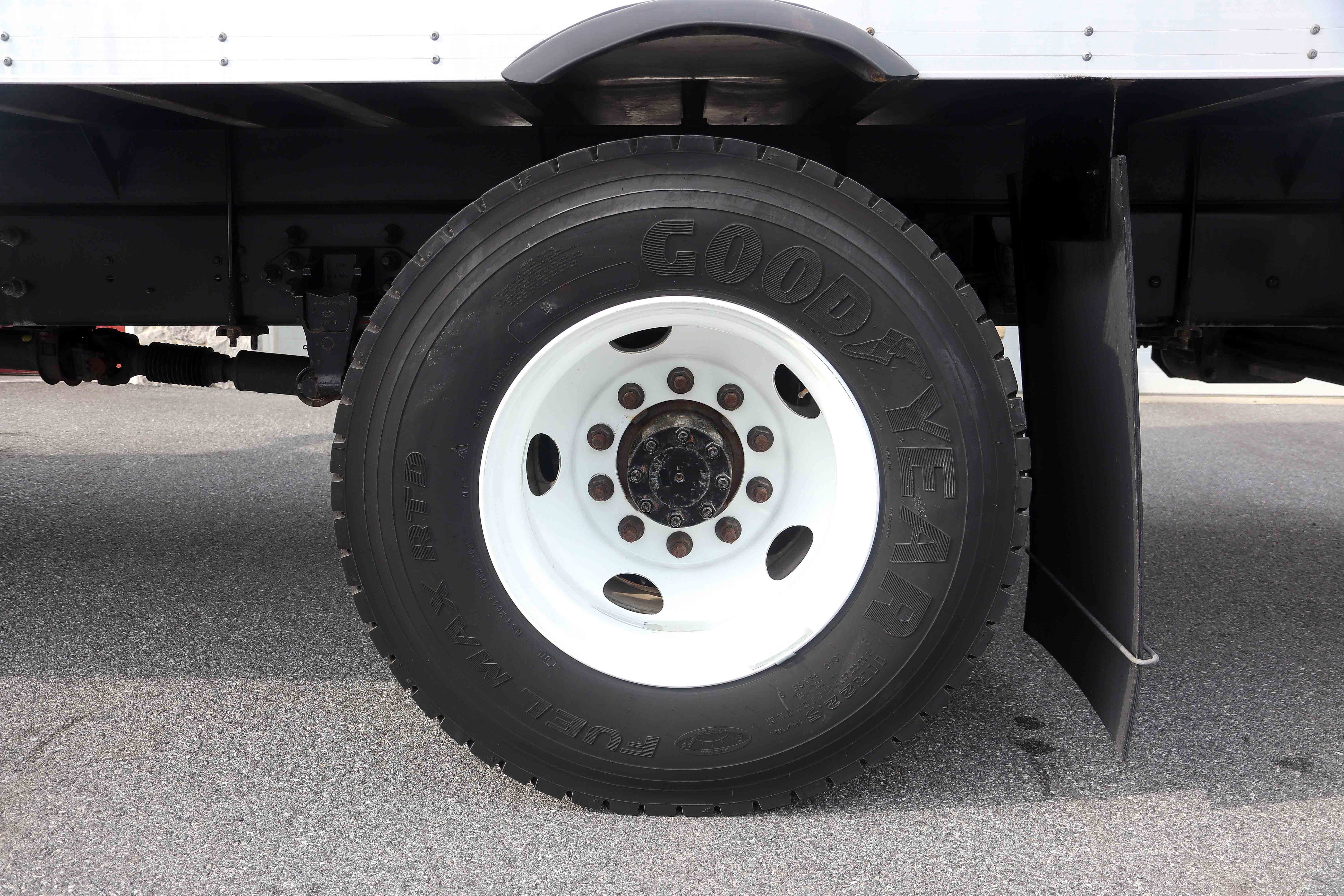 Used 2022 Ford F650 2WD Regular Cab Super Duty image 25