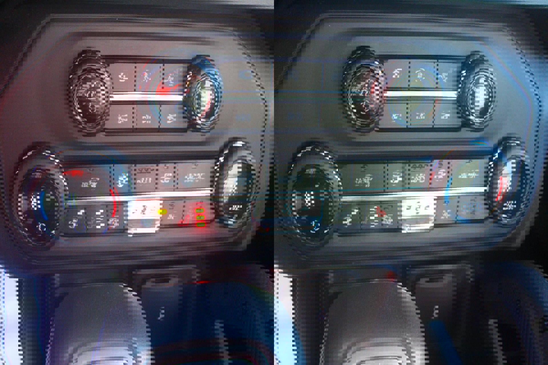 Used 2025 Ford Bronco Badlands image 12