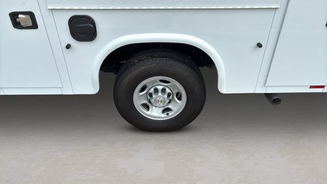 New 2025 Chevrolet Express 3500 w/ Power Convenience Package RWD image 17