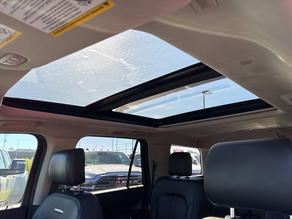 Used 2020 Ford Expedition Platinum image 42