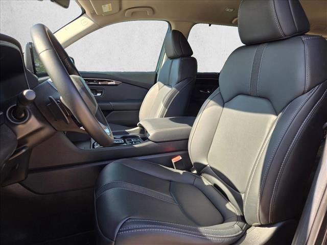 Used 2025 Honda Pilot EX-L image 13