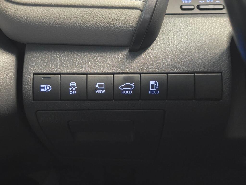 Used 2020 Toyota Camry XLE w/ Driver Assist Package FWD image 26