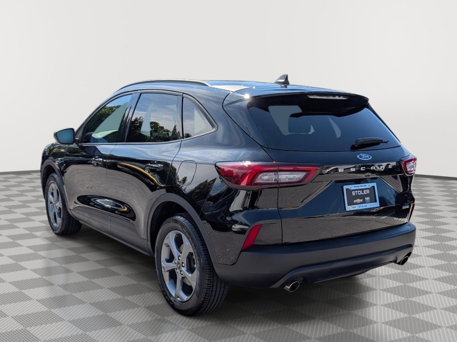 Used 2025 Ford Escape ST-Line Select AWD/4WD image 3