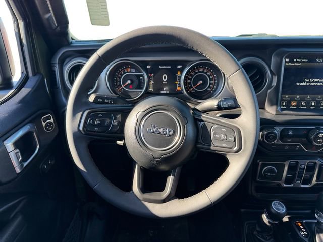 Used 2023 Jeep Gladiator Willys image 13