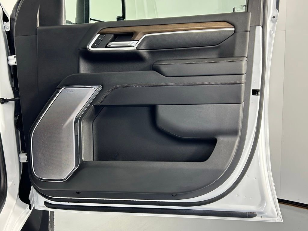 Used 2024 Chevrolet Silverado 2500 High Country w/ High Country Premium Package image 10