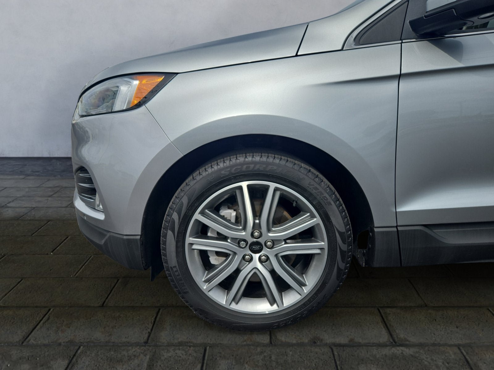Used 2024 Ford Edge Titanium w/ Equipment Group 301A AWD/4WD image 27