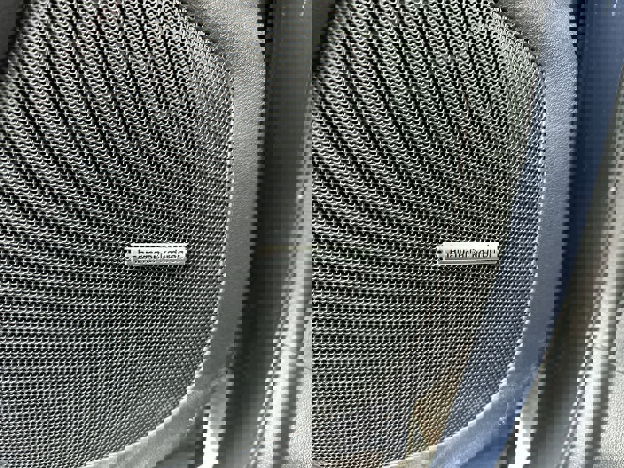 Certified 2024 Subaru Ascent Limited w/ Technology Package image 37