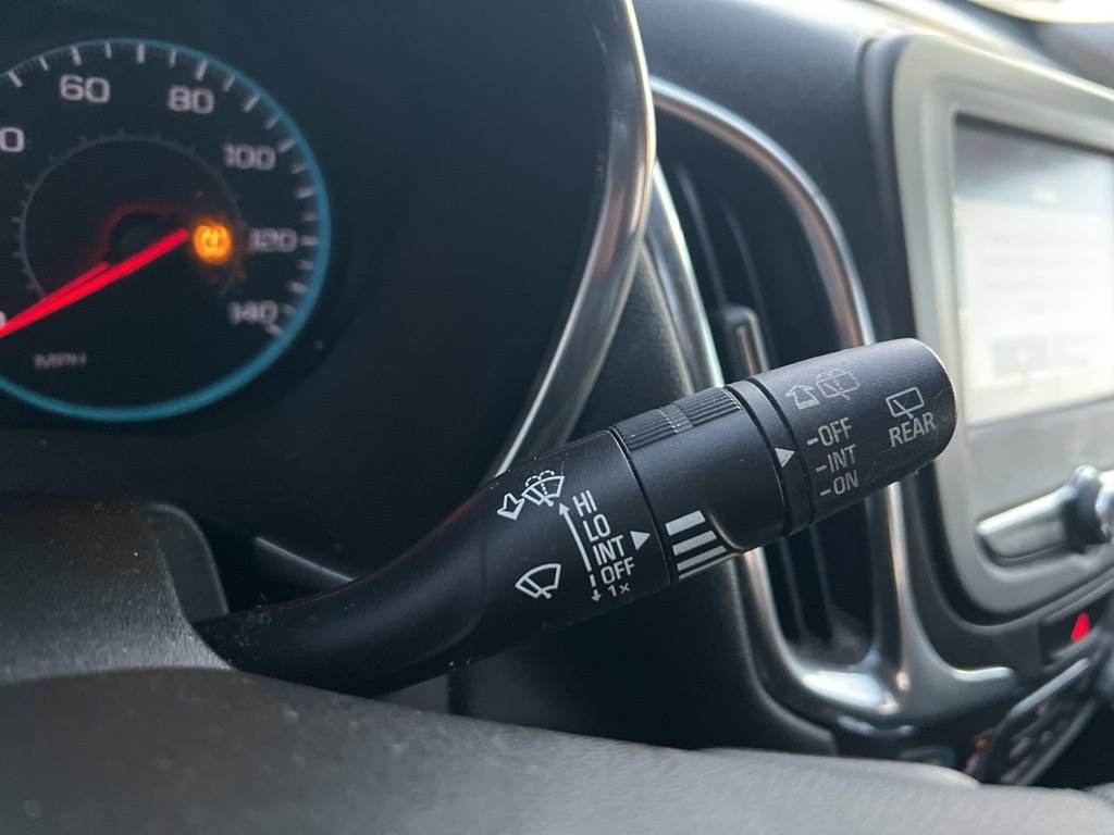 Used 2018 Chevrolet Equinox LT image 13